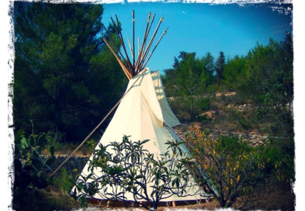 ¡Ayúdanos a construir un Tipi para nuestra escuela!'s header image