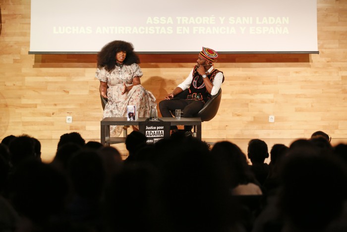 eot2699.jpg